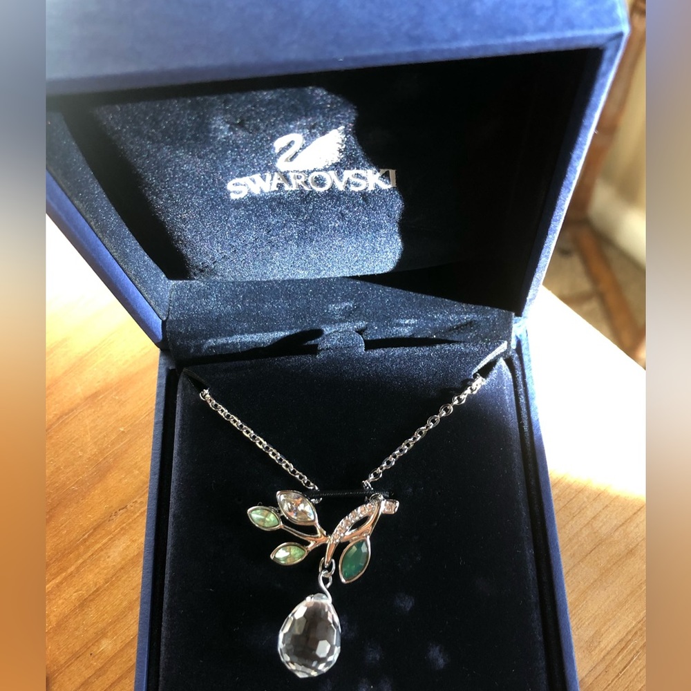 Swarovski Crystal Pendant Necklace, new in box with tags